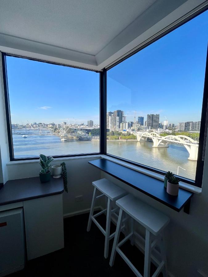 Riverside Retreat Apartment *